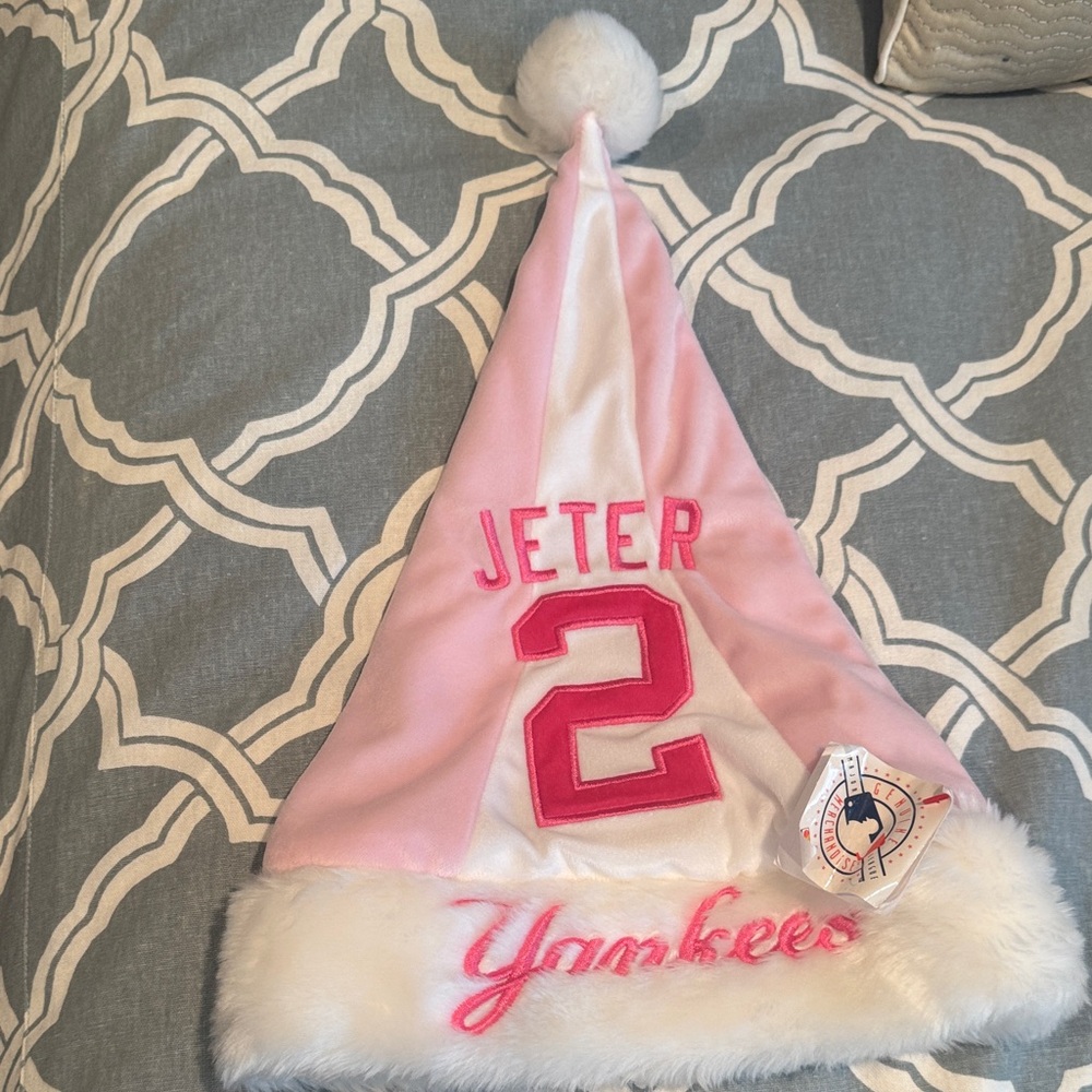 Derek Jeter NY Yankees Pink and White Santa Hat